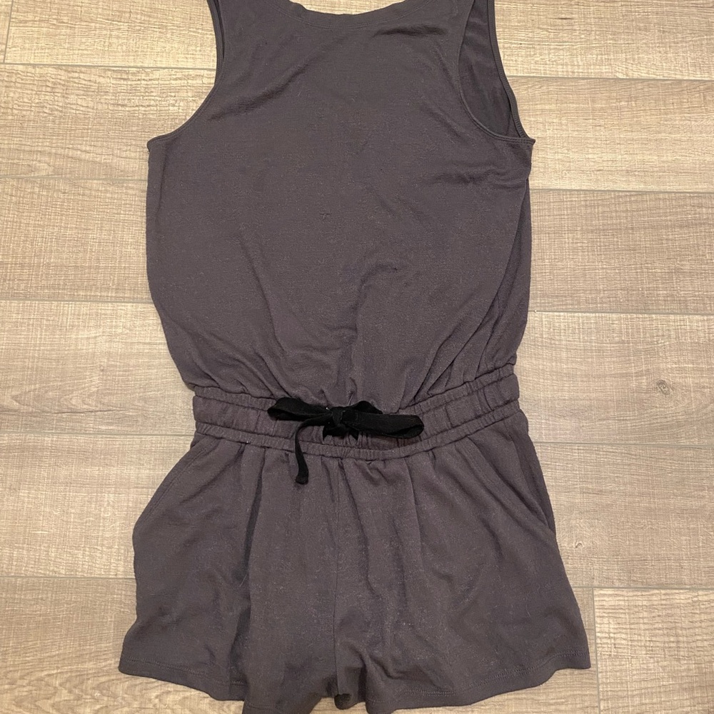 Aritzia - Wilfred Izabel romper (grey with black tie) - Sm